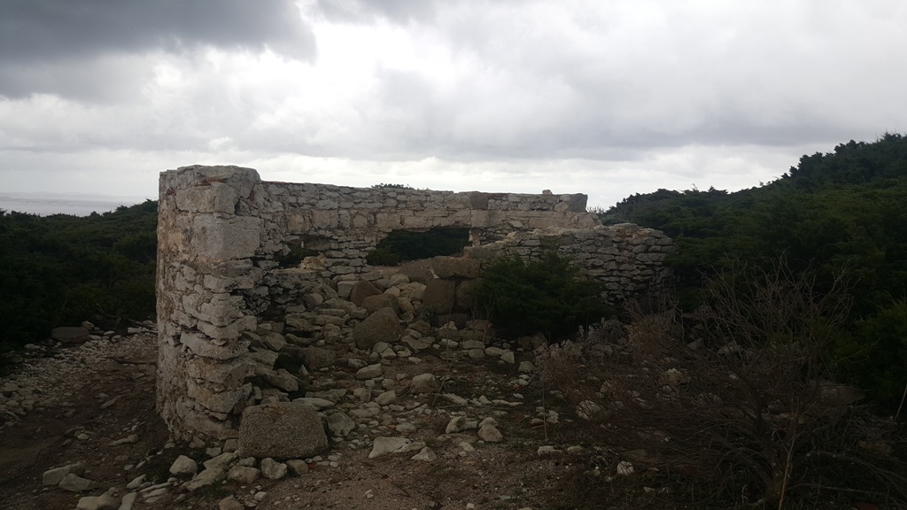 Ruines sur le Cap Pertusato