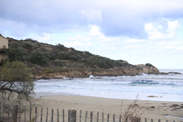 La plage de Lozari