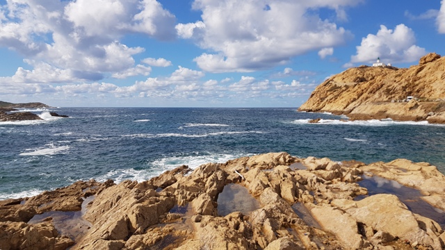 Île Rousse - La côte